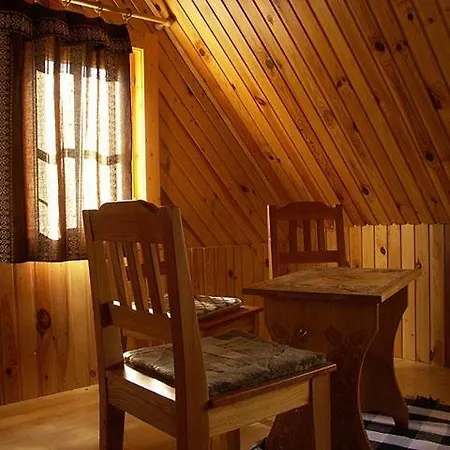 Dvor Magduska Holiday home Osturna